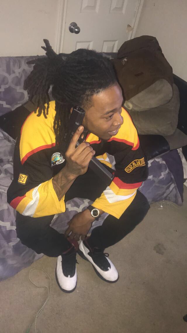 ToryPorter108's tweet photo. Happy New Year's Eve from Grambling state university
#streetpharmasist💊💊
#StiffBodyEntertainment💣 https://t.co/N24KgzQ0J5