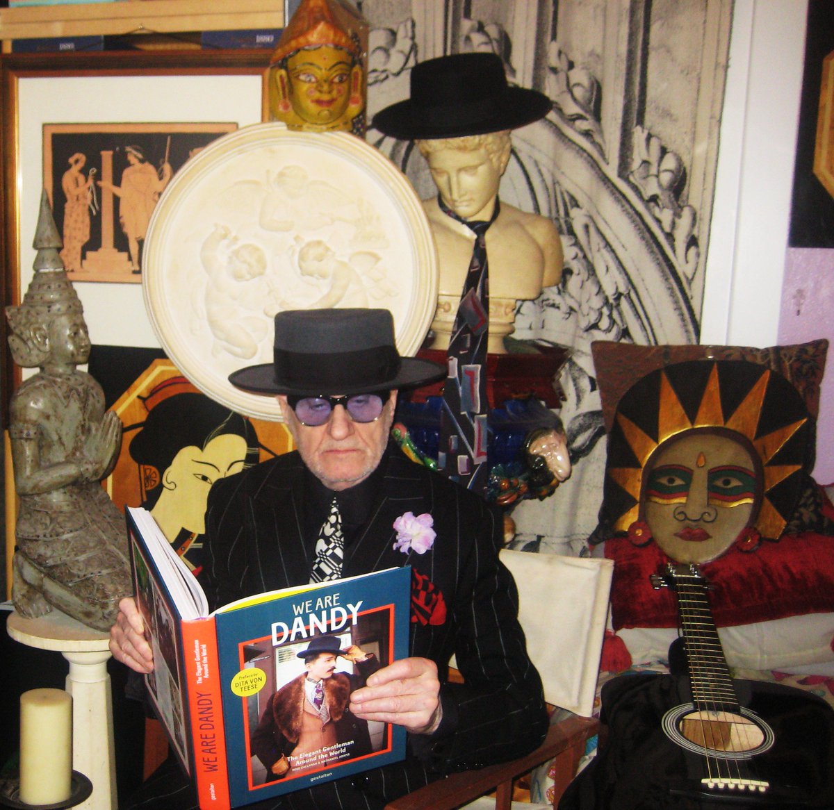 Nice spread 'WE ARE DANDY' and a good read <a href="/rcallahanphoto/">Rose Callahan</a> <a href="/Nattyadams/">Natty Adams</a>