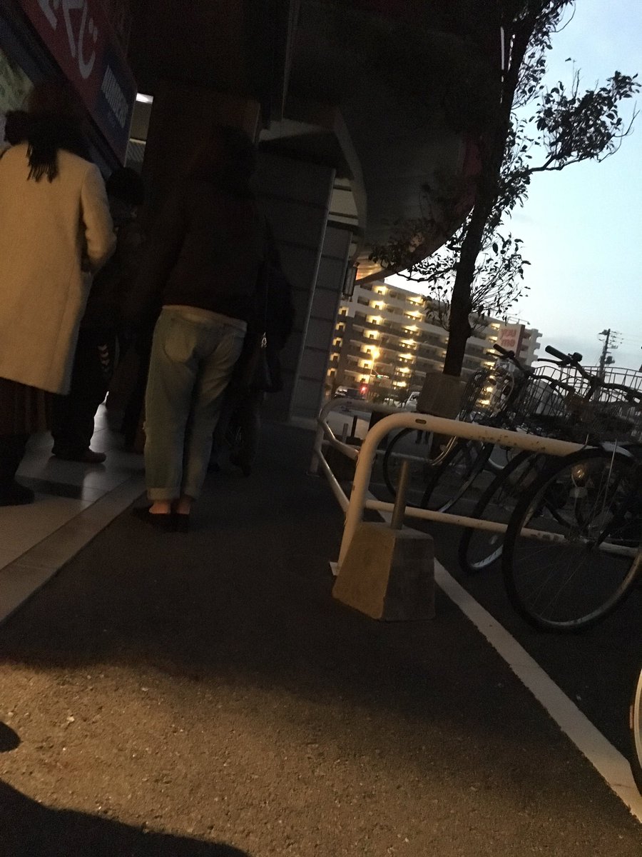 大行列 だけど 今年はハズレ 17年スタバ福袋の中身まとめ Togetter 大行列 だけど 今年はハズレ 17年スタバ福袋の中身まとめ Togetter