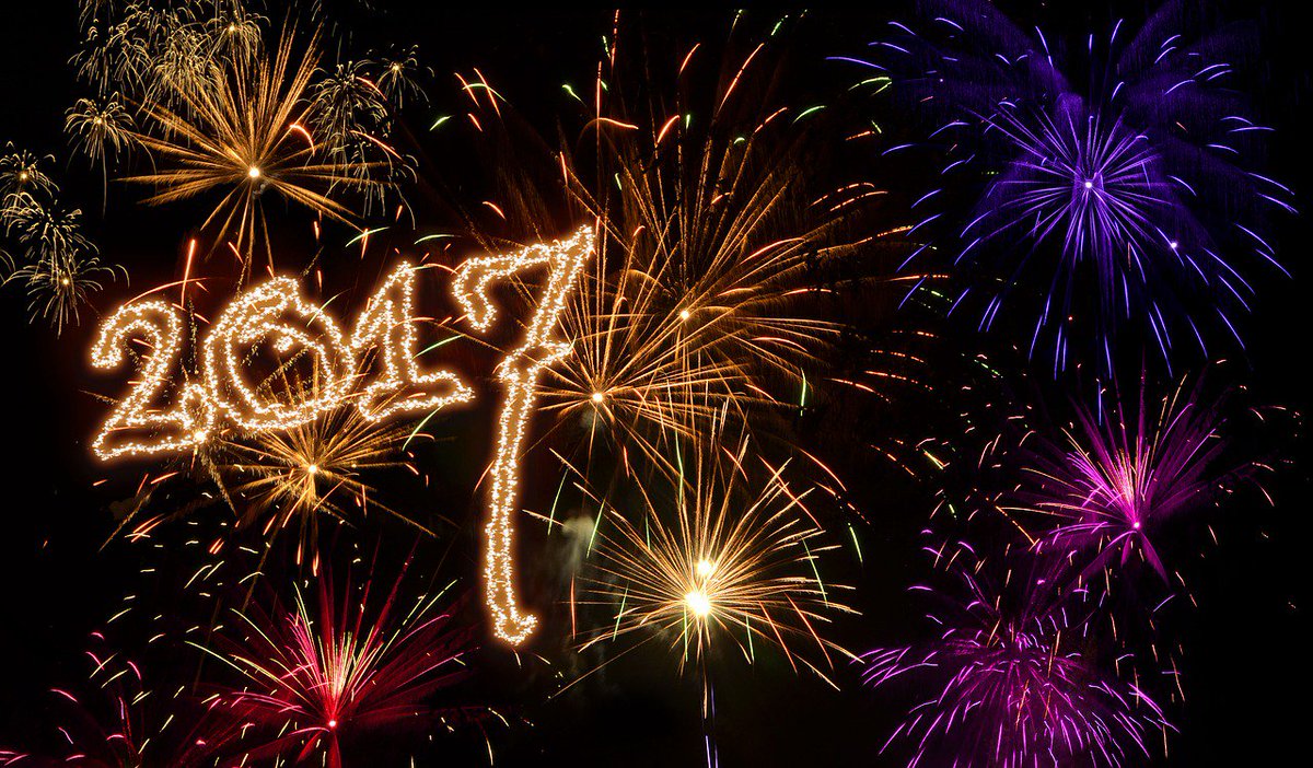 GORaceNOW's tweet photo. However you choose to celebrate #NewYearsEve, have a safe and happy one! 2017 is almost here. So long, 2016! #nye2016 https://t.co/vCefhqwl7Y