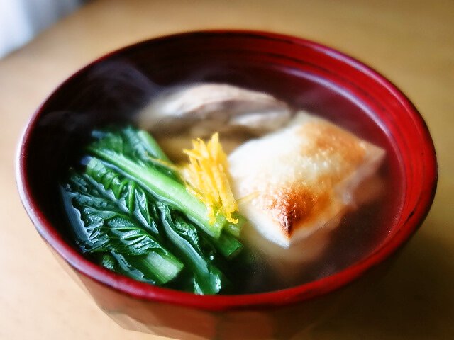 白央篤司 お願い 全国のお雑煮を調べております だし 味噌 具 地域によって本当に様々ですよね みなさんのお宅のお雑煮写真 見せていただけませんか 可能な範囲でお住まいの地域も教えてくださったら幸いです よろしくお願いします 白央篤司 お願い 全国のお雑煮を調べております だし 味噌 具 地域によって本当に様々ですよね みなさんのお宅のお雑煮写真 見せていただけませんか 可能な範囲でお住まいの地域も教えてくださったら幸いです よろしくお願いします