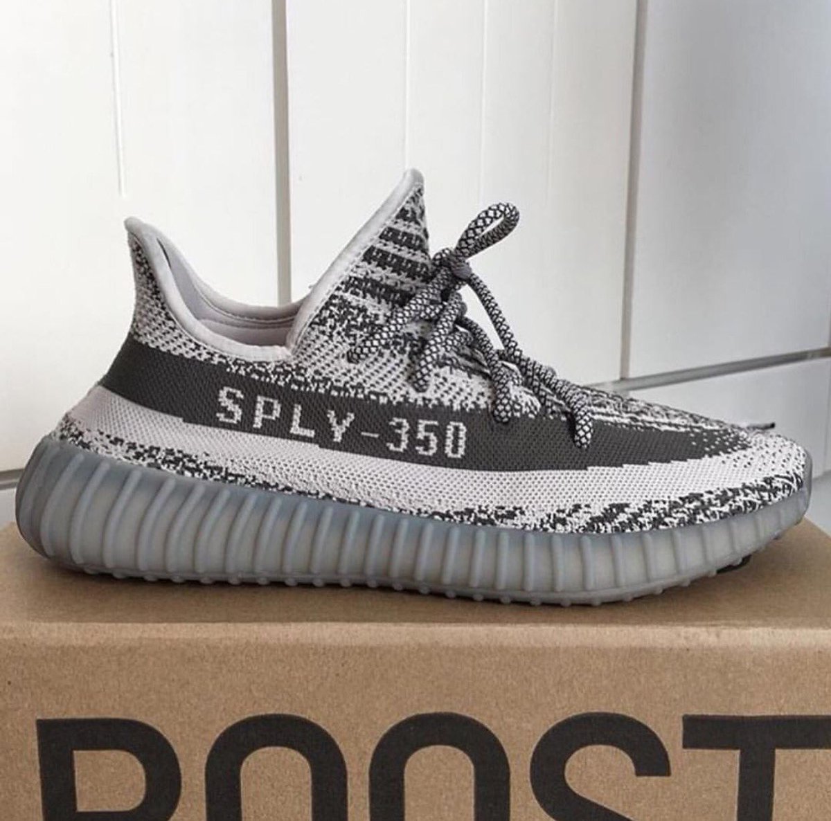 Men Yeezy boost 350 turtle dove on feet uk Size Chart