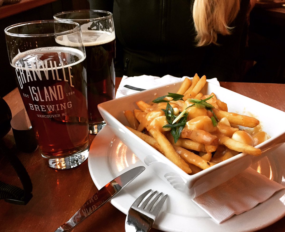 MindonWin's tweet photo. I'm in a snowy poutine dream so don't wake me up until next year. #poutinedream #newyearsjokes #seeyounextyear #wheninvancouver https://t.co/WU55W94BuC