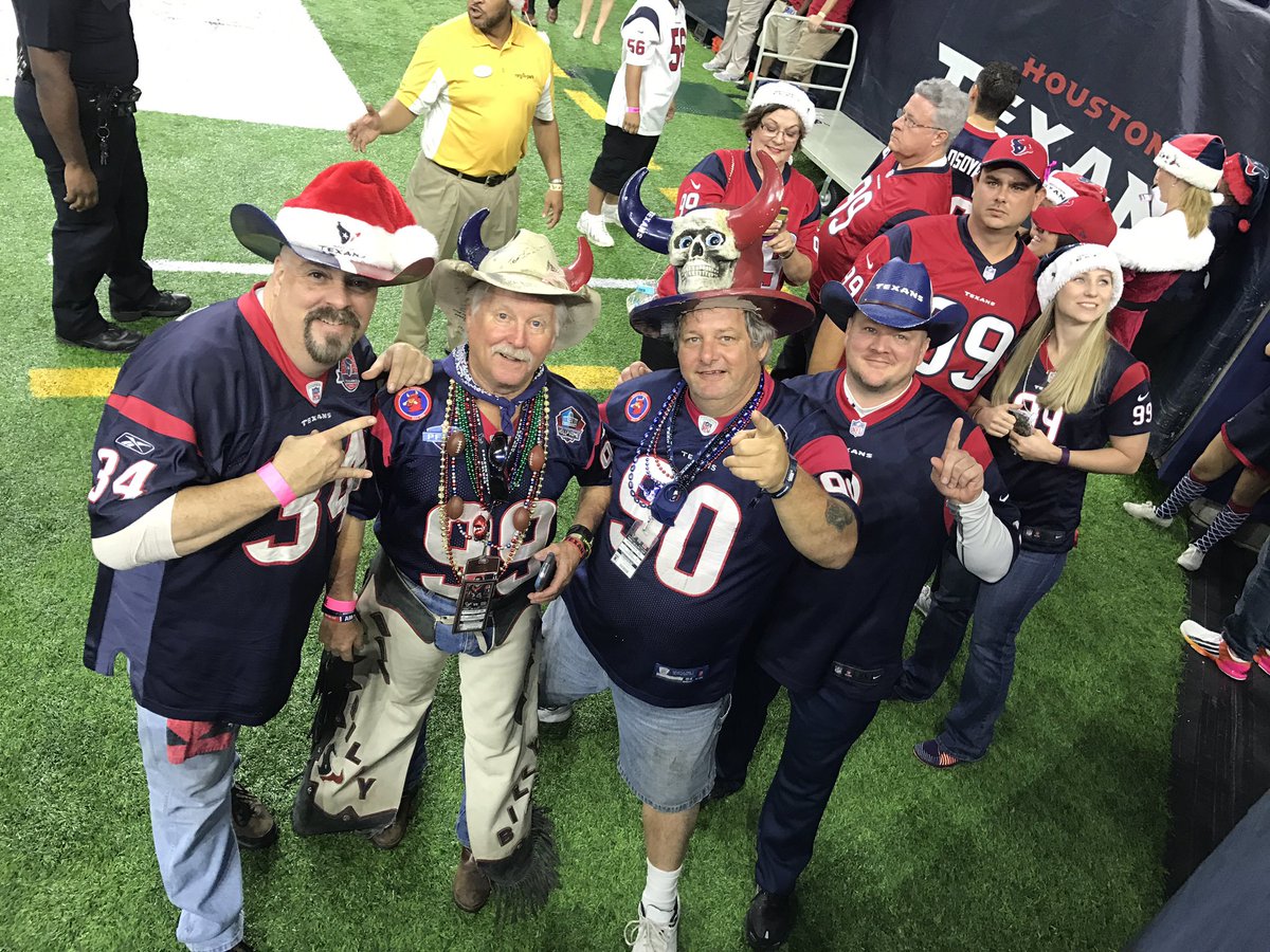 JoeTexan's tweet photo. Texans AFC south champs #CushingWPMOYChallenge https://t.co/AMw2VPvbjS