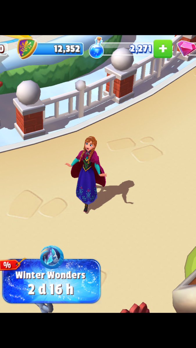 shanaya_bubble's tweet photo. @DisneyMKingdoms #DoYouWantToBuildASnowmanContest Here's Anna enjoying her day! https://t.co/HukdN8MWmt