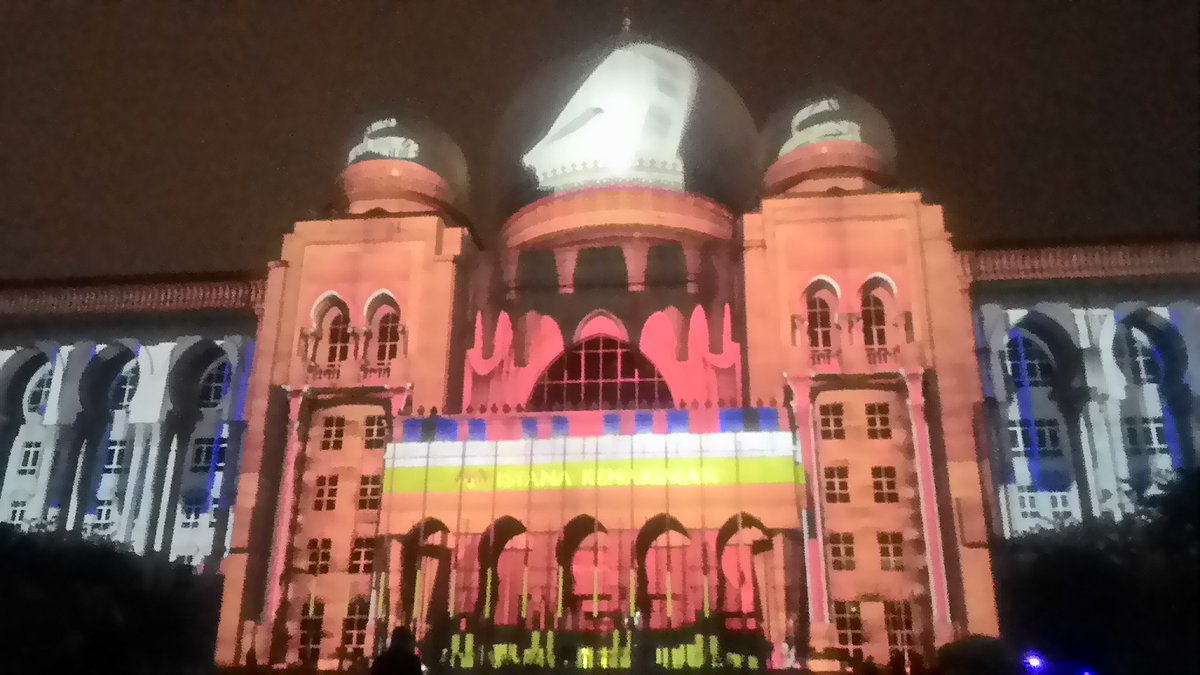 IzzatyAzra's tweet photo. #lampu2016 #done2016 #welcome2017 https://t.co/P6VZNQAWJ0