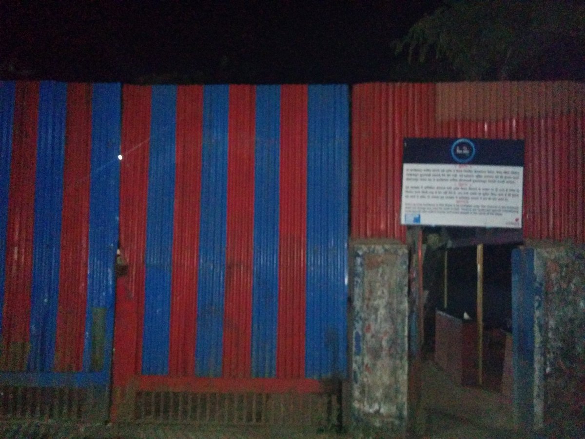 mesweetshivi's tweet photo. #bigbossSet Main entry gate #BB10 .. #feelingcrazy @RahulDevRising @TheKhabari1 ..I m just outside @bani_j 😘😘 @BeingSalmanKhan https://t.co/jfAjVD6gy2
