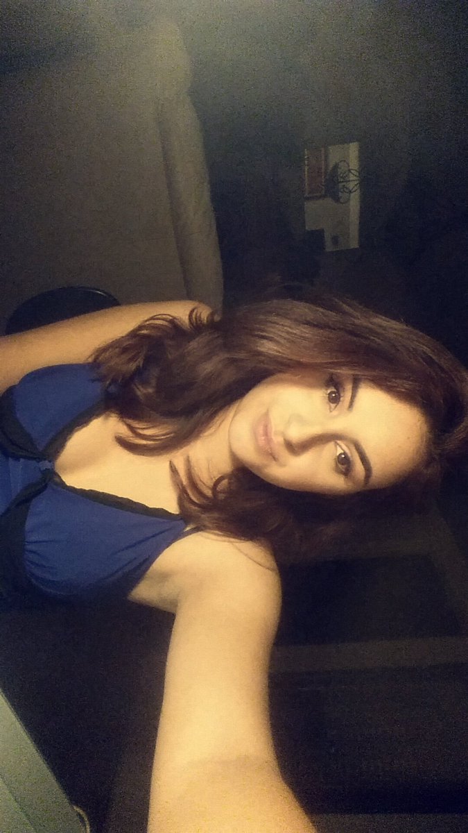 lexi_corona's tweet photo. I think 2016 was my DAYUM year π #2016in4pics https://t.co/H8h6OtzwIM