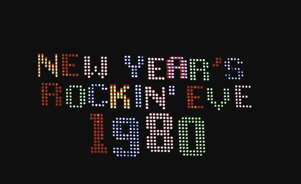 kellyvarner8's tweet photo. ♡♡ #happynewyear #retrogirl #eightiesbaby https://t.co/ZjbqGMDjTM