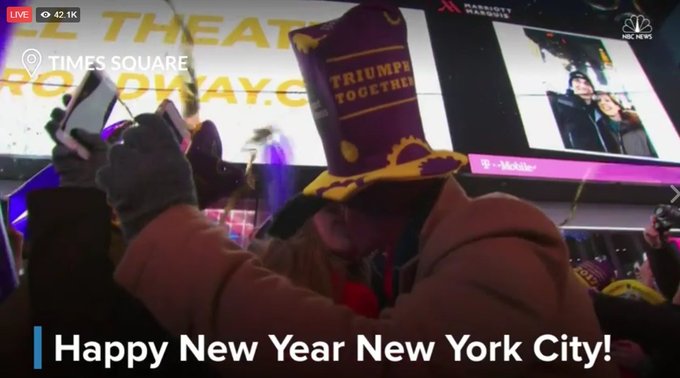 View image on Twitter