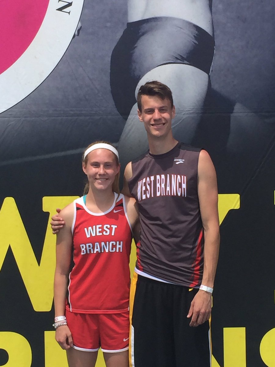 Nikbeavkoenig's tweet image. nothing compares to the @IGHSAU and @ihsaa_iowa Co-Ed State Track Meet or Drake Relays #amazingcoverage #ThankYou