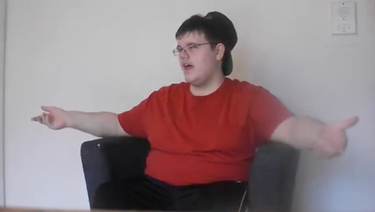 Drakoloid's tweet image. BEFORE we start #ViralSchooledNewYears the LAST 4 episodes of @HOAATV will be AIRED! STARTING In a LITTLE Over 30 minutes! RT!