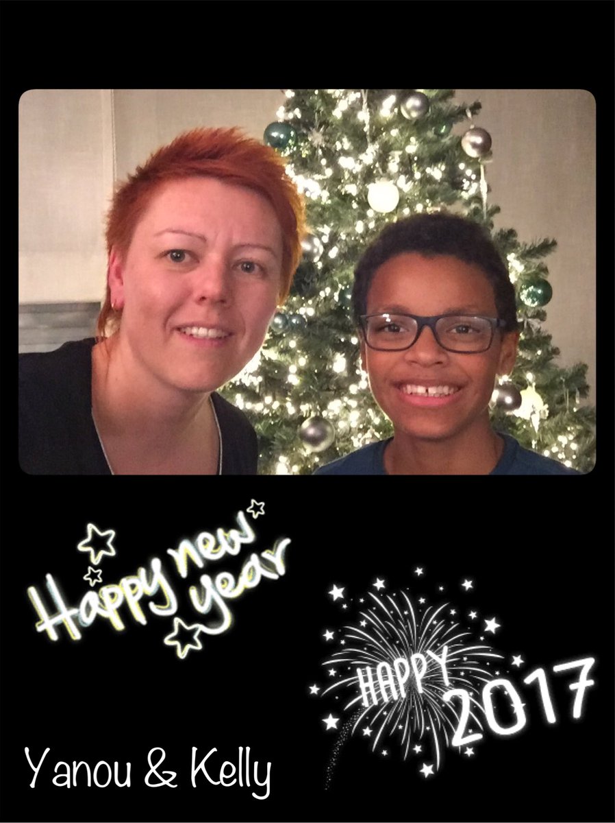 #happynewyear #happy2017 🍾🎁🥂🎉