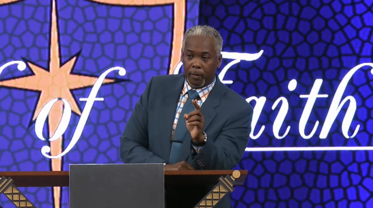woffamily's tweet photo. "When you know your WHY, you'll find your WAY!" - @BishopBronner #LiveInTheNew #WatchNight2016 https://t.co/fc8ZgN6fRW