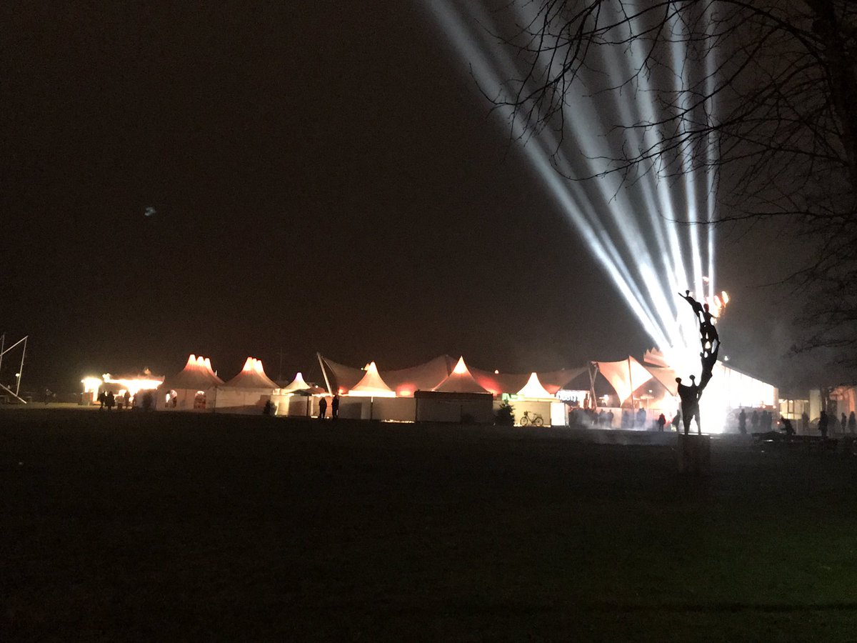 Iniki1812's tweet photo. #Happy #NewYear 🍾🎉🥂 #Travemünde All the best to everyone!!! 💋 https://t.co/dEjQZ7dheP