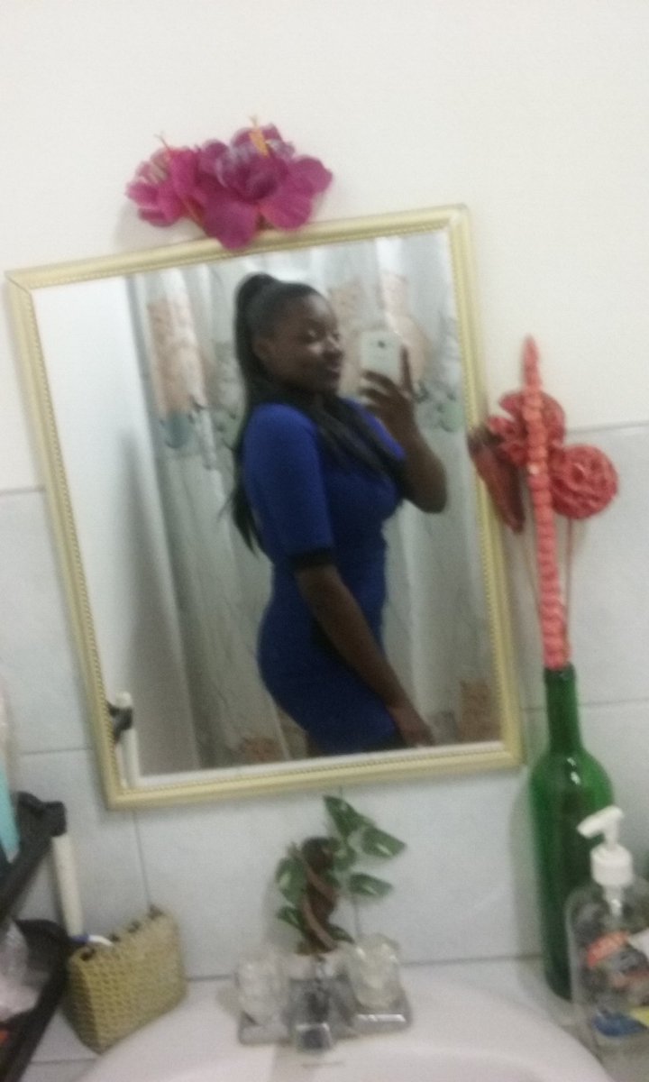 shnookmzz's tweet photo. 2016 was a tough year but I survived all the things I thought wud kill me ๐ #2017Loadingโ https://t.co/XYnTf340o6