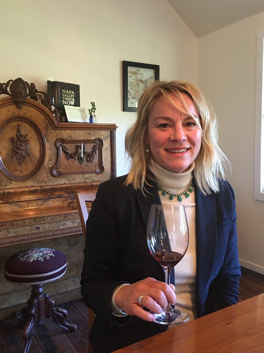 Nostalgia and th New: A Year's End wine tasting at Volker Eisele in #Napa #organic winecountrygeographic.blogspot.com/2016/12/years-…