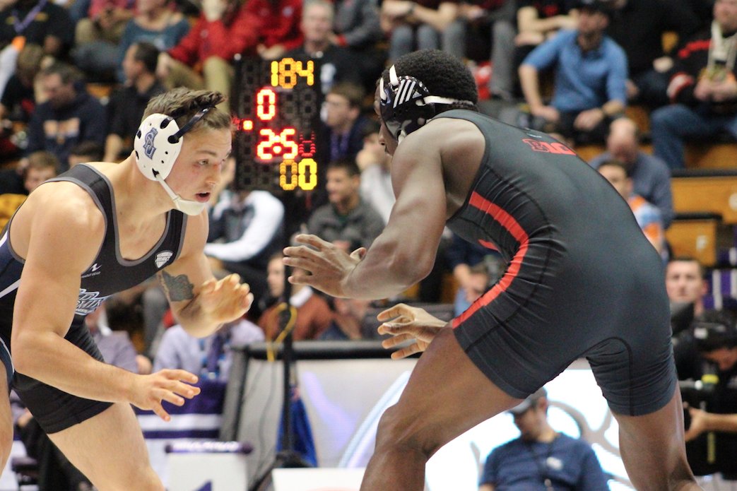 IllinoisMatmen's tweet photo. Martinez, Dechow, Robertson have strong showings at Midlands by Seth Schwartz https://t.co/oRE5HTnU7Z @JackDechow #D1wrestle #Midlands54 https://t.co/c9f2X5CdSd