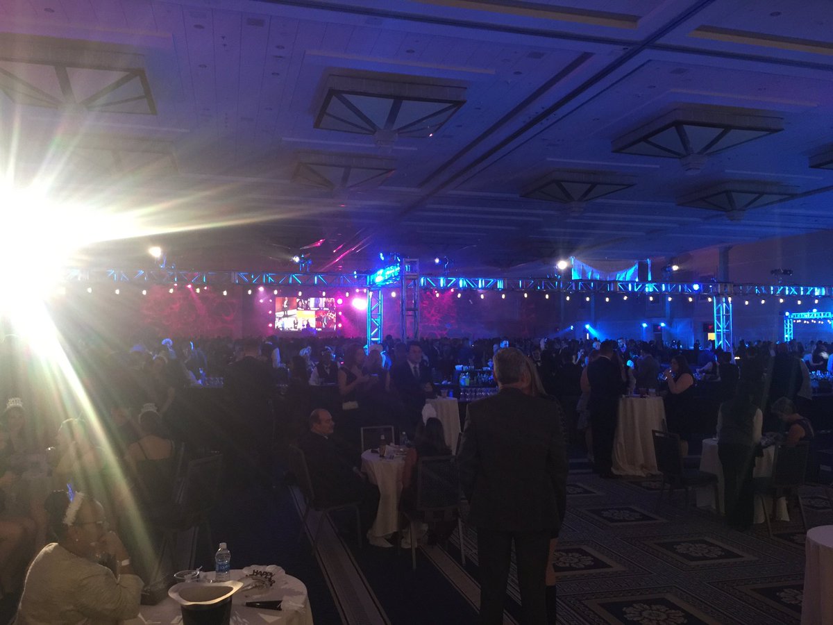 Mario T Vines tweet media