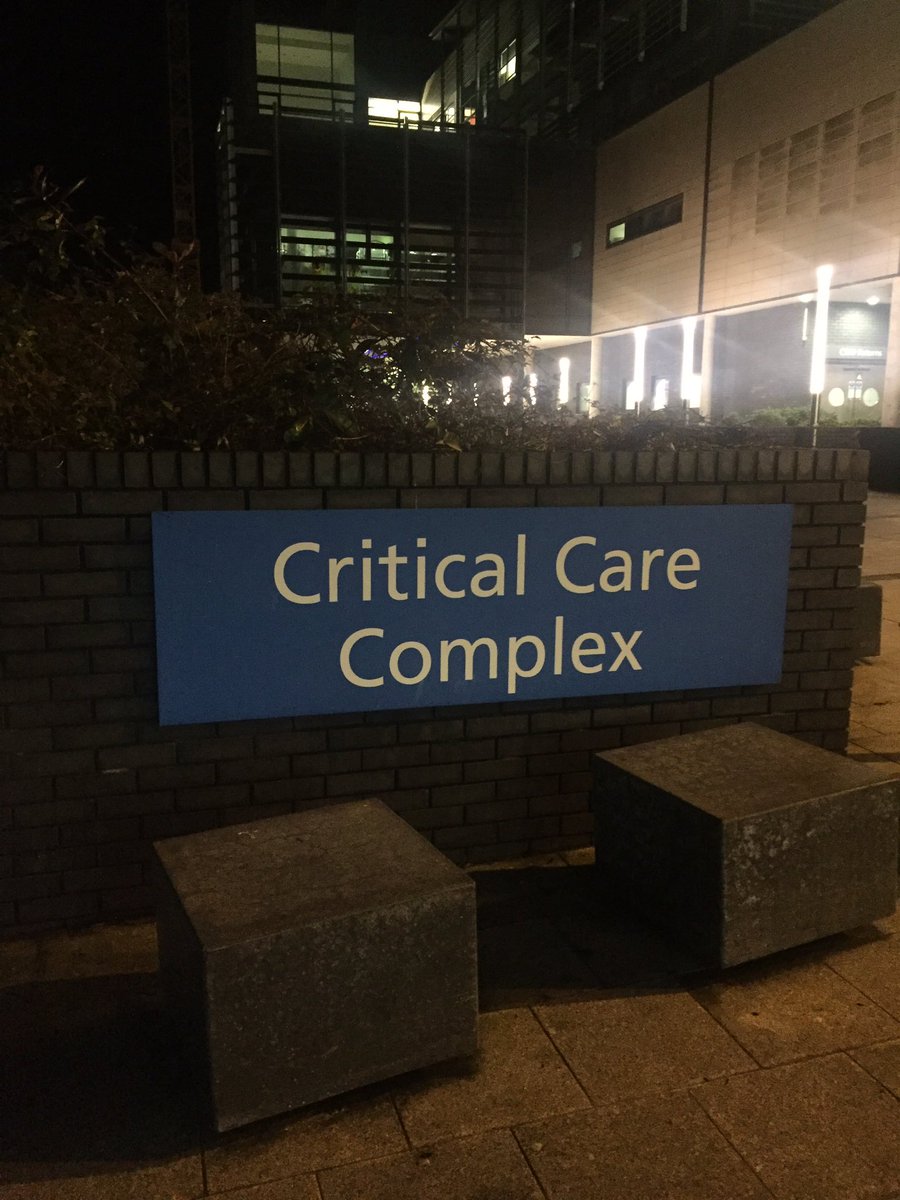 DATADISPATCH's tweet image. As Belfast welcomes 2017 our team are out delivering and collecting much needed blood supplies to local hospitals. Happy new year to you all