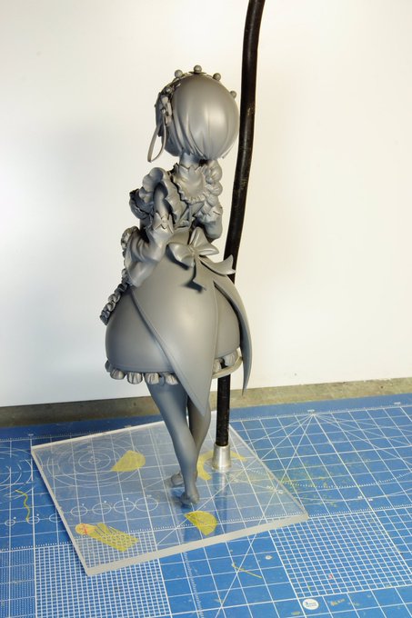 เหล่าผู้ผลิตโพสข้อมูลทวิตเตอร์โปรโมทฟิกเกอร์ที่จะนำไปแสดงในงาน Wonder Festival 2017 [Winter]