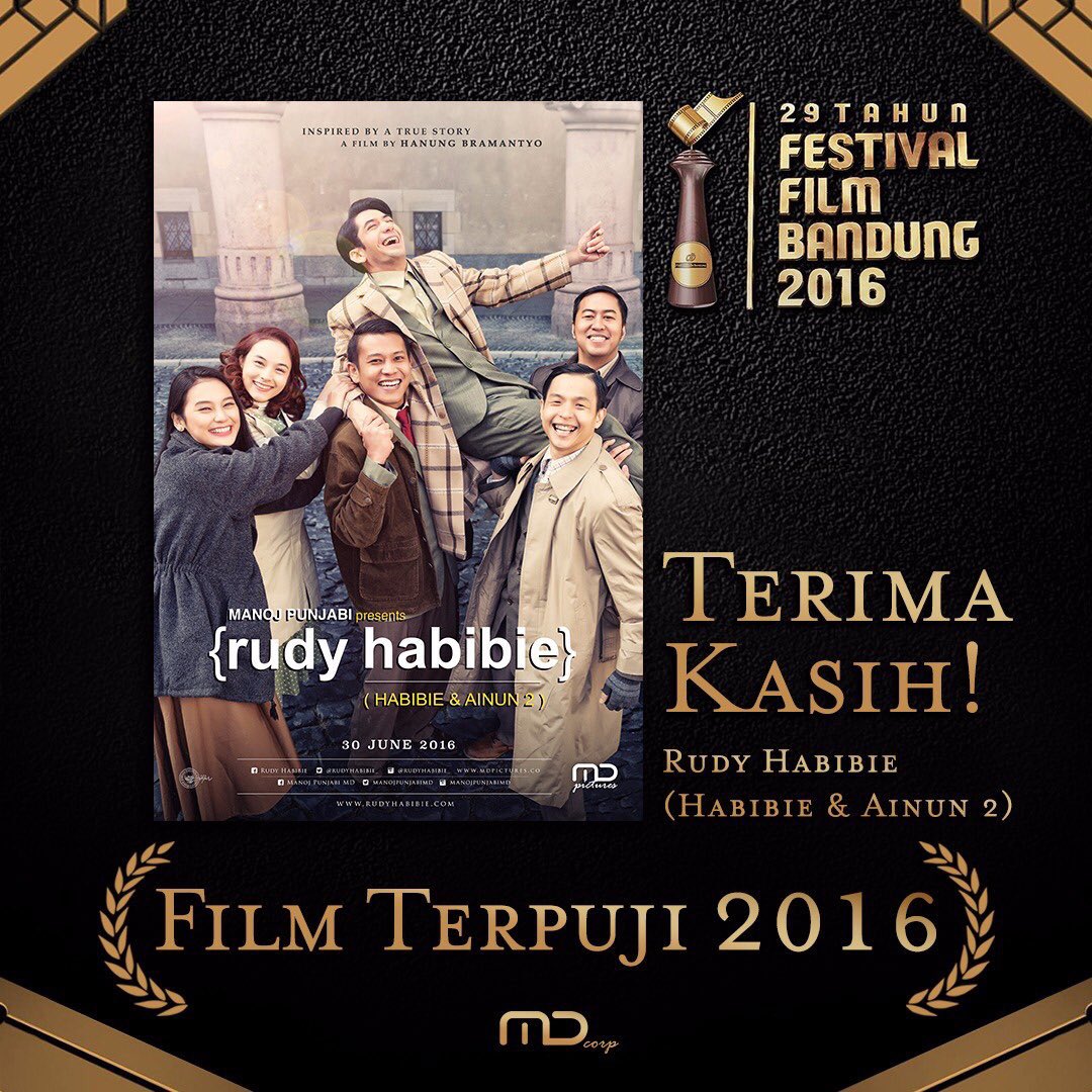 HabibieAinunMD's tweet image. Di tahun 2016, #RudyHabibie berhasil meraih 3 penghargaan dari @ffb87 termasuk FILM TERPUJI! 🎉 #FFB2016
#MDRewind2016 ⏪