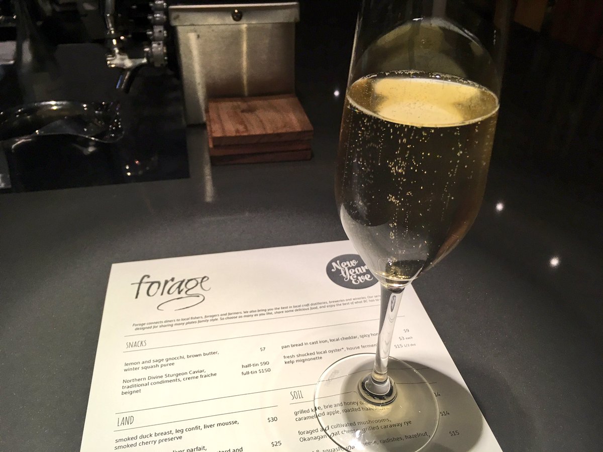TheMapleLife's tweet photo. Inter-party pit stop in style with #thebub from @Haywirewine at gorgeous @forageVancouver https://t.co/sOWOGSYEX0