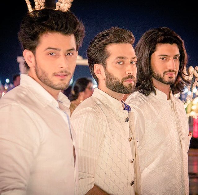 DBOStarPlus's tweet photo. Their eyes are so intense 😍❤ #Ishqbaaaz #OBros #ShivOmRu https://t.co/QfM6MH8mvy