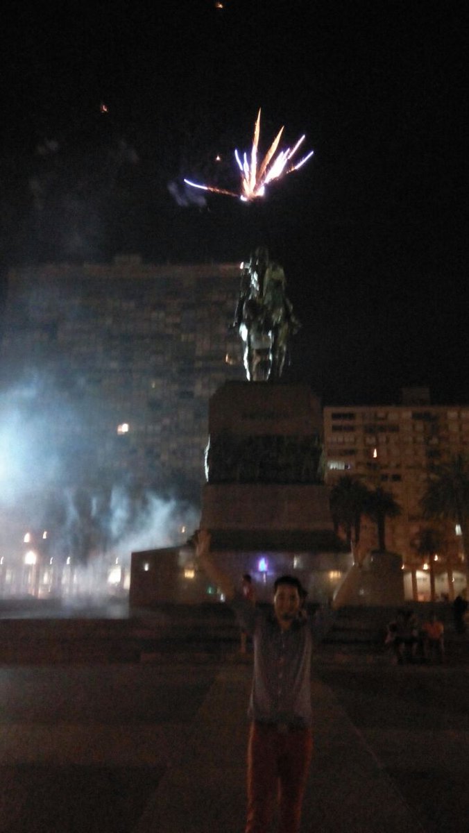 jorgekailar's tweet photo. #2017 en #Montevideo https://t.co/7EYzHTBeuX