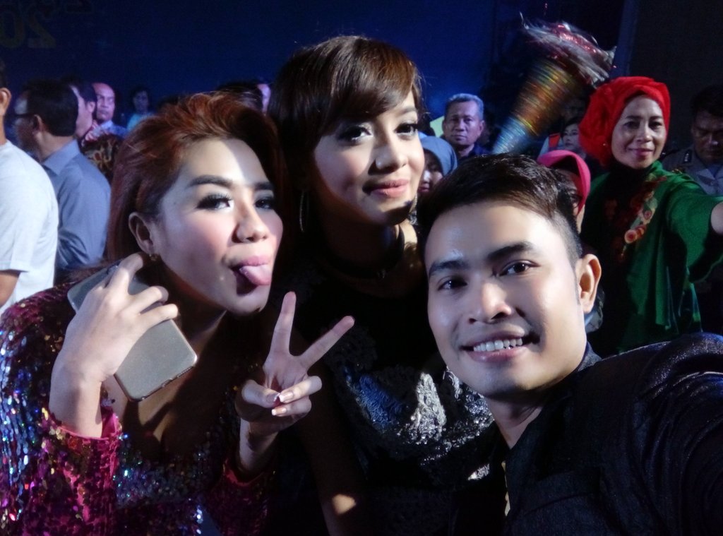 Menghibur warga muara Teweh .Alhamdullah penonton pecah