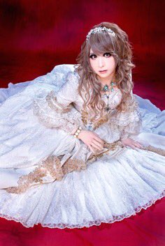 Versailles HIZAKI