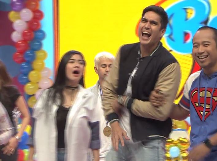 BaperRCTI's tweet photo. Dan biang kerok di tim @mumuk_gomez adalah @Marcelchandra ! Dikasi hukuman dulu bisa kalee..:p #Baper2017 https://t.co/agLX5mQdcN