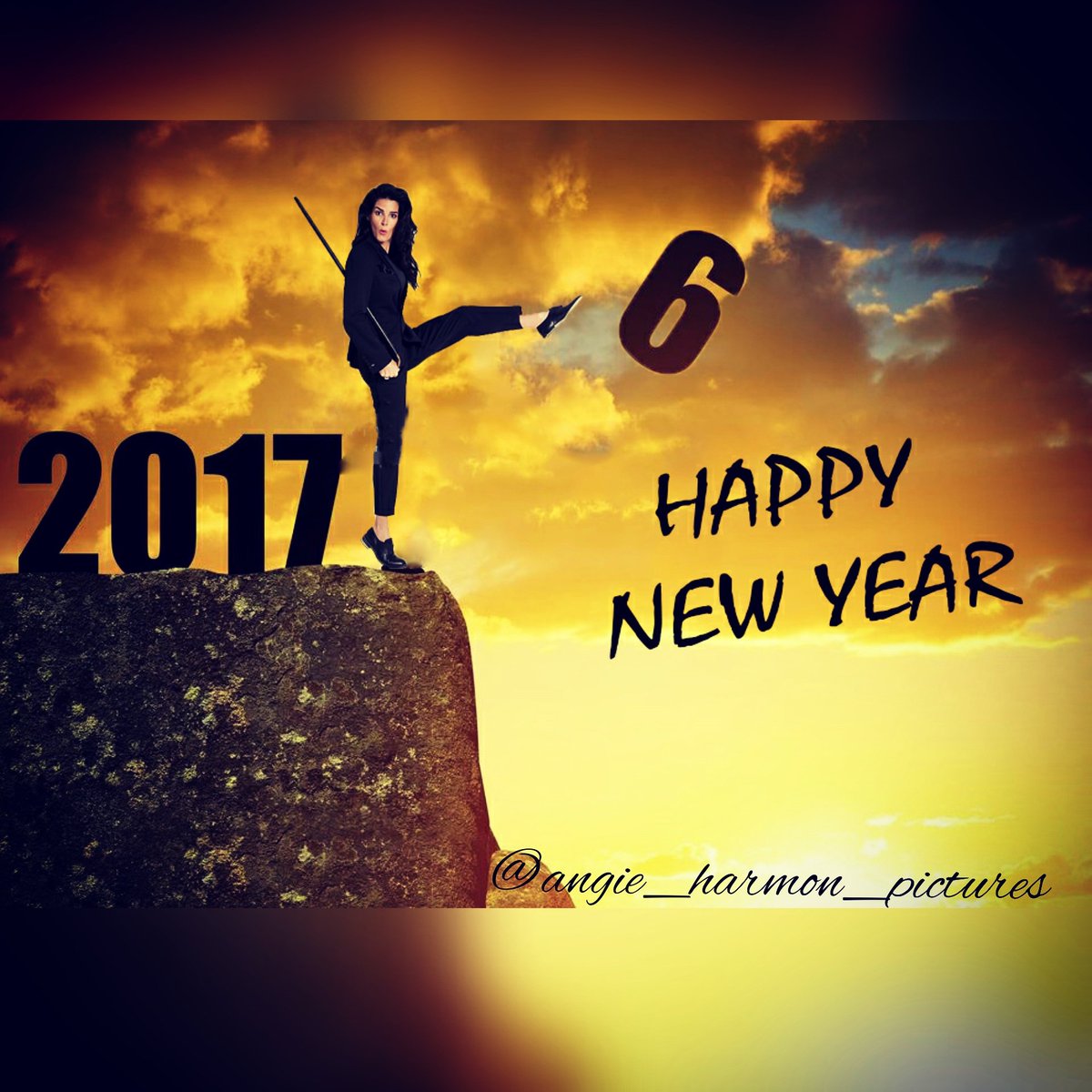 angieharmonpict's tweet photo. New year, new live😘💪🌌💞🍾 https://t.co/ZmvSHe1rdh #twangels #angieharmon #HAPPYNEWYEAR @sjf13k_sj @LenaDalli @LulabelleHo @angie_abbie https://t.co/8KnPBi0c5M
