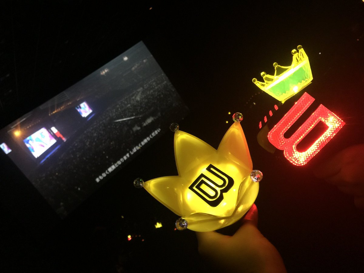 32Rymi's tweet photo. 12月29日オーラス！
大阪は行けなかったけどライブビューイング行ってきた😝✨
BIGBANG様は最高ですね。本当に愛してます。当分会えないの分かってるけどまたすぐ会えるって思ってしまう。また会える日まで待ってます💓
#BIGBANG https://t.co/gzYMgcXbYs