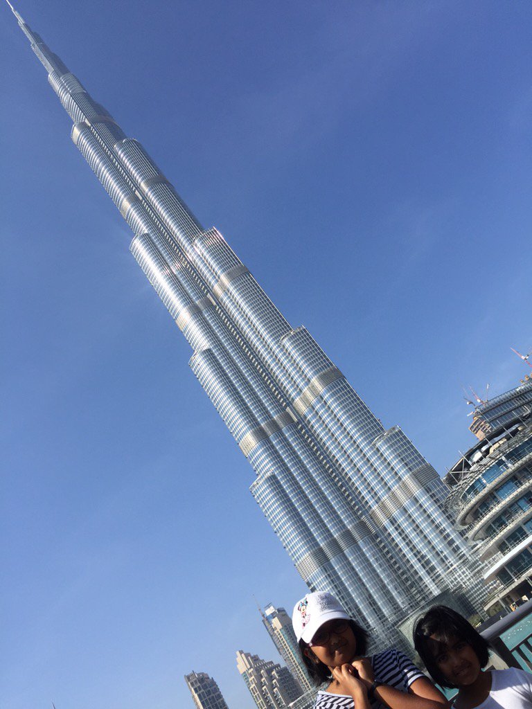 jash2509's tweet photo. #BurjKhalifa https://t.co/oxBRZ6lZJI