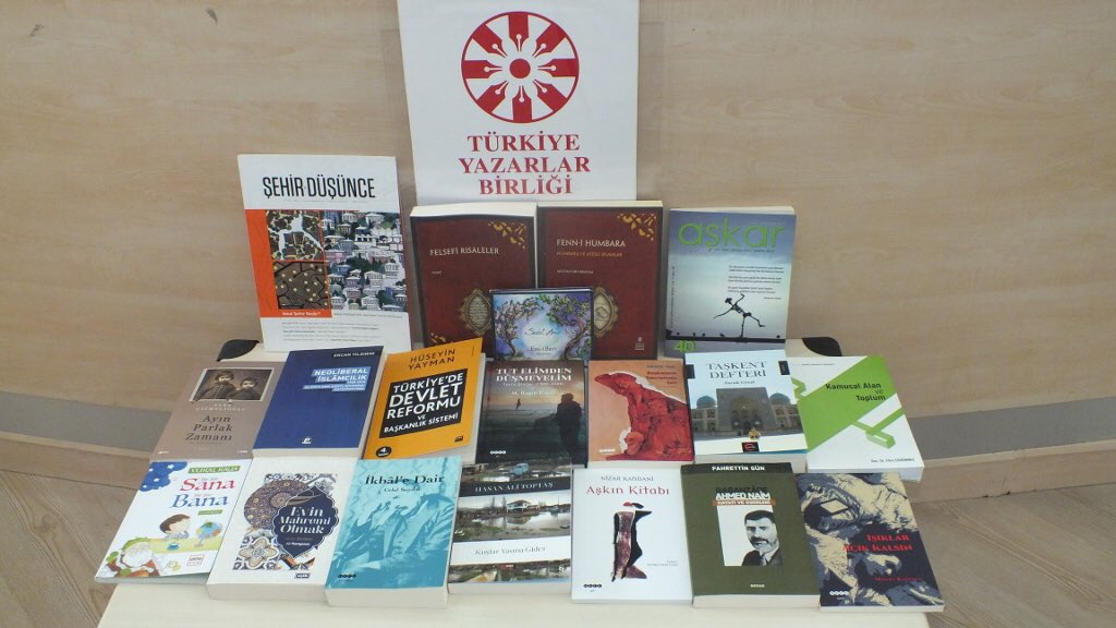 > <a href="/TYB1978/">Türkiye Yazarlar Birliği (TYB)</a> 'nin Çocuk Edebiyatı Ödülü dostumuz <a href="/vuralkaya42/">Vural Kaya</a> 'yaya geldi. Hak etmişti... Kutluyorum...