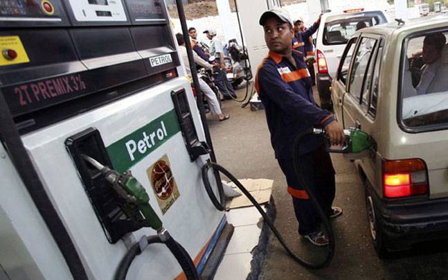 IndiaToday's tweet photo. #Petrol price hiked by Rs 1.29 per litre, diesel by Rs 0.97 per litre
https://t.co/9trKlkMobD https://t.co/5fuoFiqeAi