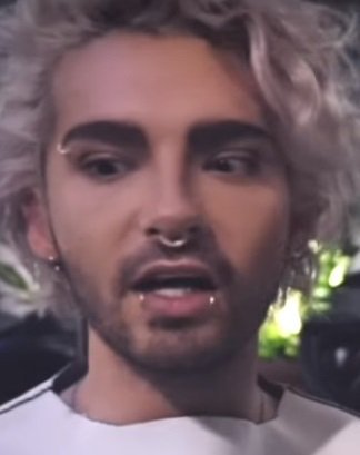 smilythings's tweet image. Me remembering what I did during new year event