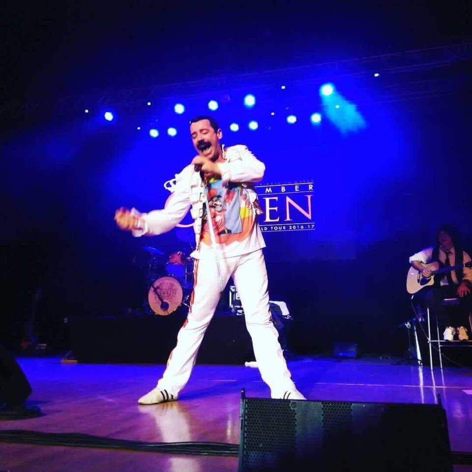 QueenTourSpain's tweet photo. #barcelona @BARTSbcn #remember #Queen https://t.co/rhKWCyxEdP