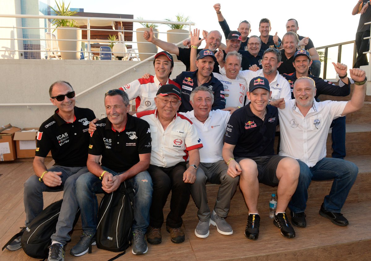dakar's tweet photo. Legends of #Dakar2017 π΅πΎ π§π΄ π¦π· #ProudToJoinDakar2017 https://t.co/q1VAP9j3wY