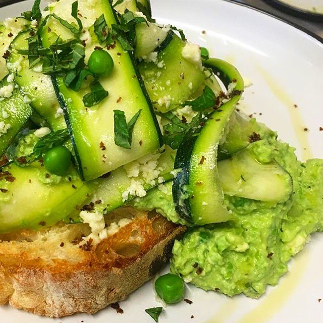 TheMiddleStore's tweet photo. #Adelaide we're back open on Tue 3rd Jan @ 7.30am with a new menu! Hope you all had a smashing start to 2017 #happynewyear https://t.co/8l7g7yP2DK