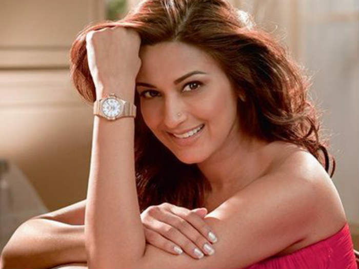 Happy 42nd Birthday To The Ageless Sonali Bendre [In Pics]  