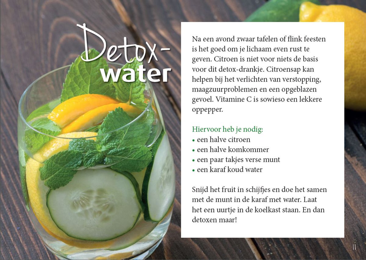 Last van een kater? Drink kraanwater! Bijvoorbeeld dit frisse detox water met citroen, komkommer en munt. Op een fris en gezond 2017!