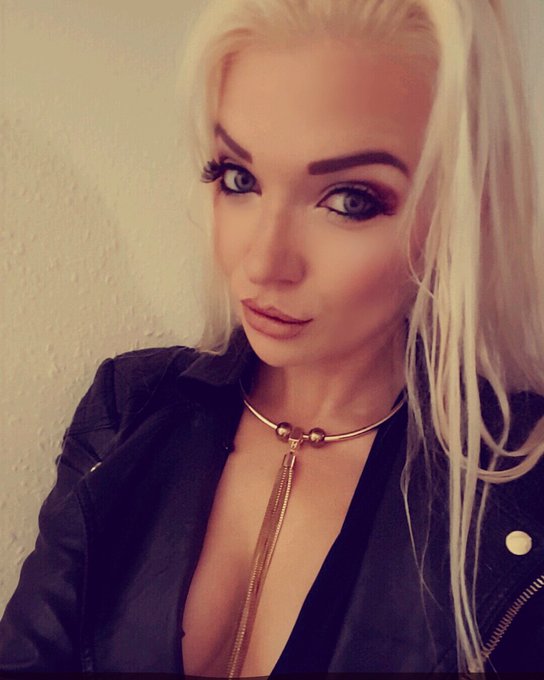 Happy new year 🎉 https://t.co/DuT2h2jPCb<a href="/tag/gamer"class="tags"><span>#gamer</span></a><a href="/tag/gamergirl"class="tags"><span>#gamergirl</span></a><a href="/tag/hotgamergirl"class="tags"><span>#hotgamergirl</span></a>