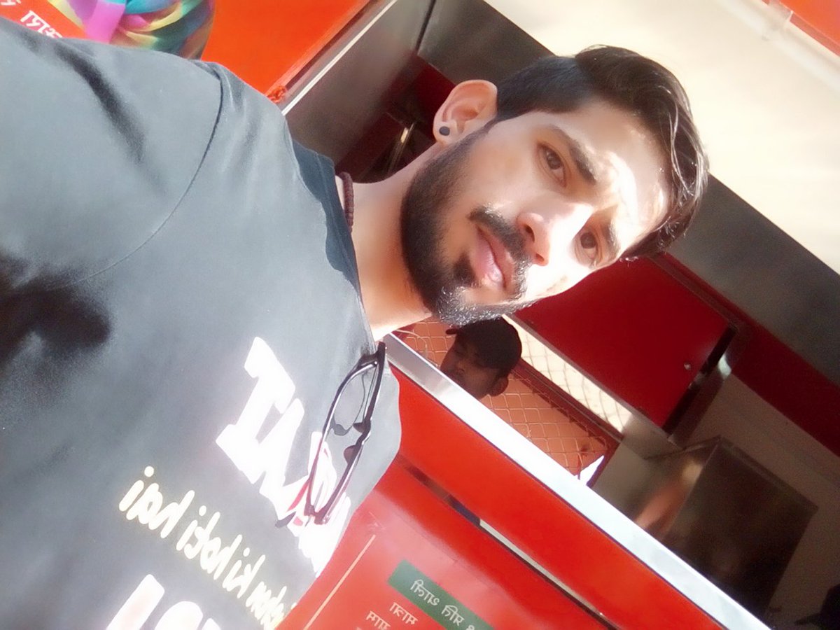 DevrajAshu's tweet photo. @VasundharaBJP Today I eat lunch @ 8₹ . This is amazing, testy and healthy. Tysm cm ma'am for approval this yozna.
@Anpurnayozna
#Tywm https://t.co/gTr5il1o5u