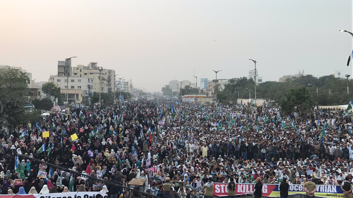 Karachi speaks loudly: no one can divide us, we r with Muslim ummah #امت_رسولﷺمارچ