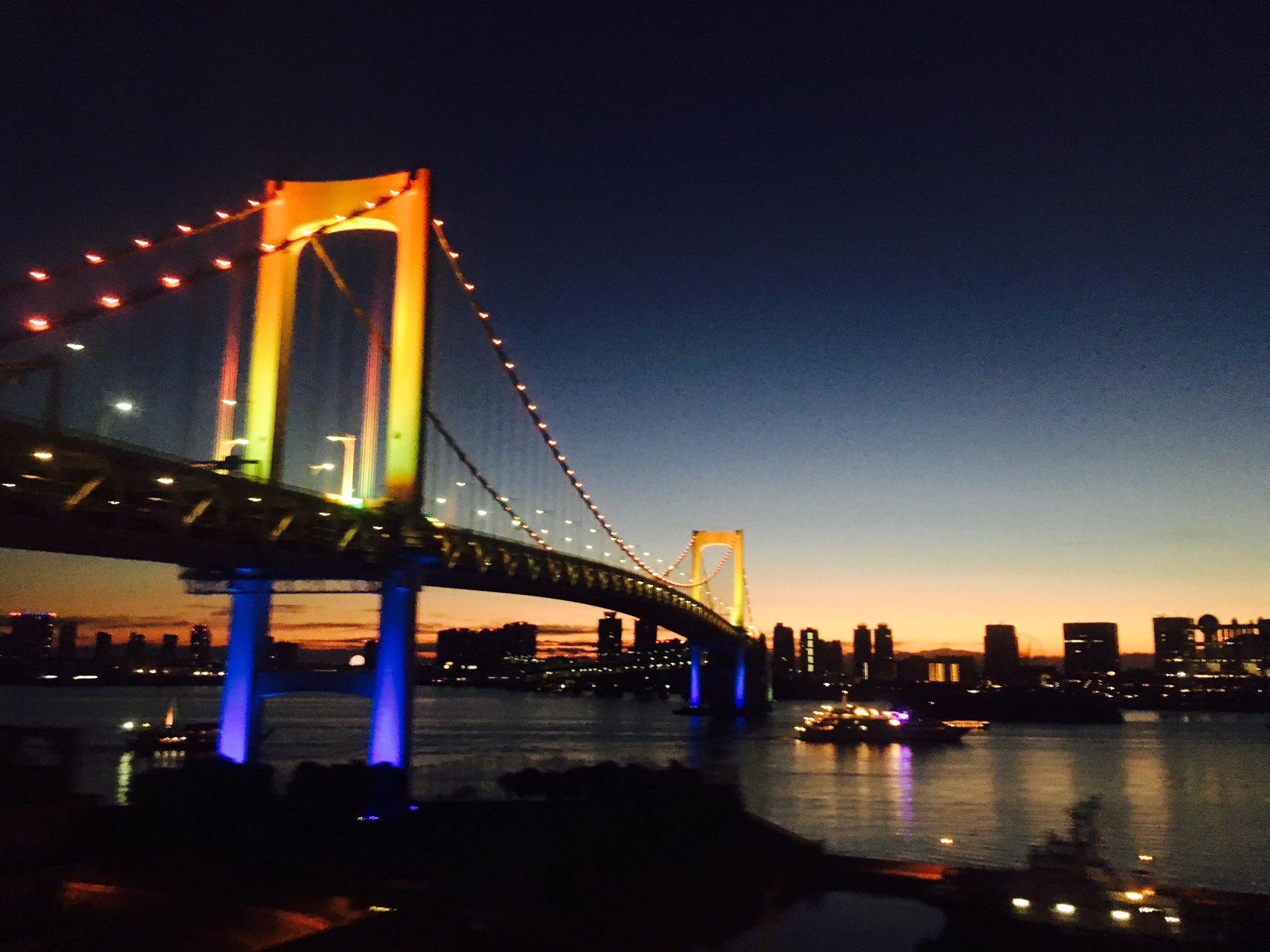 Hitomi 17年1月1日 お台場の朝焼け レインボーブリッジ パレットタウン 観覧車 東京ビックサイト お台場 朝焼け 初日の出 元旦 T Co Wfngrvkcrg Twitter Hitomi 17年1月1日 お台場の朝焼け レインボーブリッジ パレットタウン 観覧車 東京ビックサイト お台場 朝焼け 初日の出 元旦 T Co Wfngrvkcrg Twitter