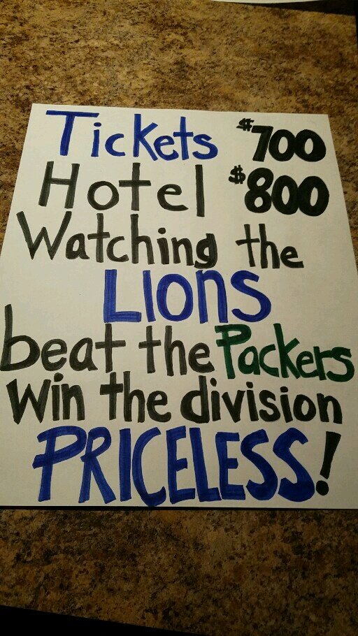 pelletierlinz's tweet photo. It's game day and a priceless day! #DetroitVsEverybody #FromWI #notacheesehead #GBvsDET @nflnetwork @NFLGameDay https://t.co/DHN6fLnisM