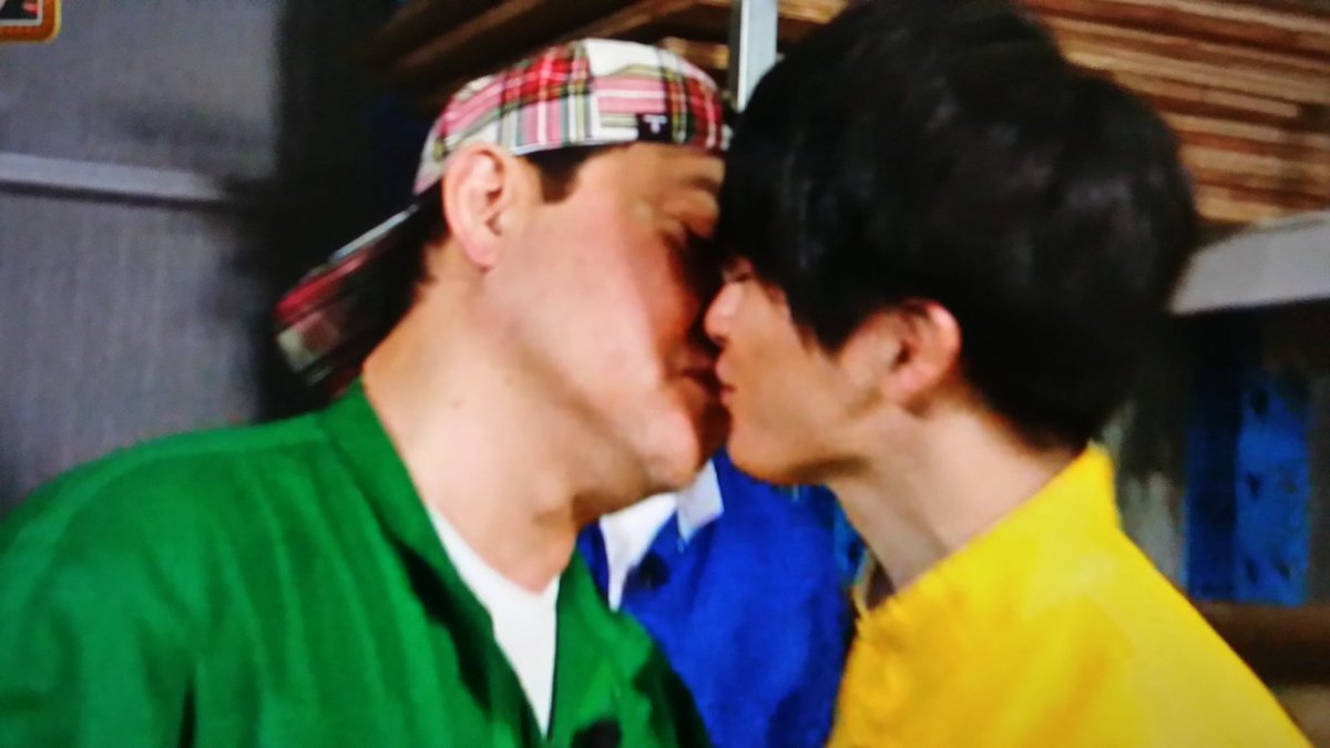 ゆめちねね Pa Twitter まさか新年早々知念さんのキスシーン見られるとは 笑 びっくりしすぎてびっくりしたわ 笑 大野会最高 正月毎年恒例にしちゃいましょう 嵐にしやがれ 大野会 さとちね 知念侑李 大野智 ゆめちねね Pa Twitter まさか新年早々知念さんのキスシーン見られるとは 笑 びっくりしすぎてびっくりしたわ 笑 大野会最高 正月毎年恒例にしちゃいましょう 嵐にしやがれ 大野会 さとちね 知念侑李 大野智