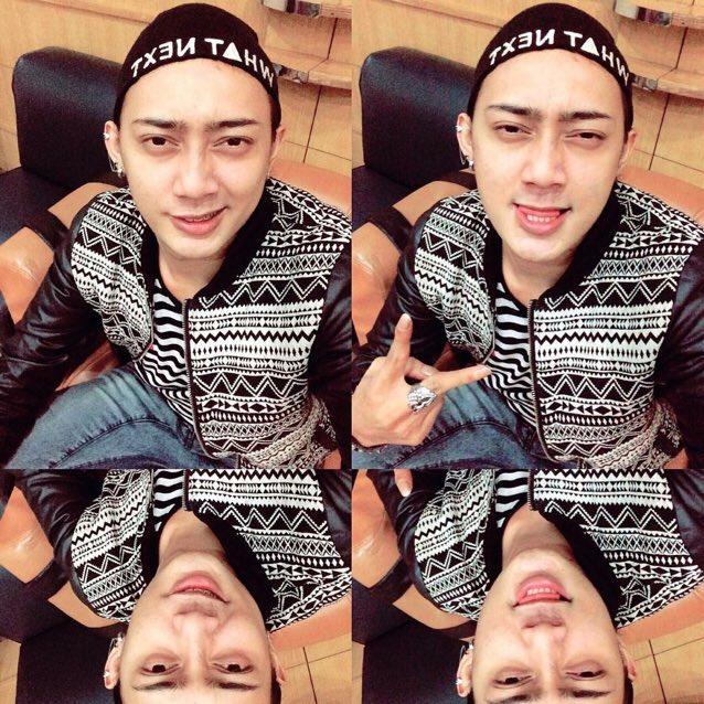 SENOR_dancer's tweet photo. Come hangout with me >  cant sleep! on #BIGOLIVE. https://t.co/85cd9ghi8b https://t.co/ZyzarGYhbQ